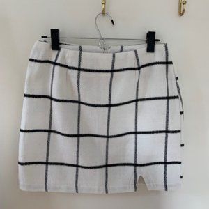 Lulu's Spence White Plaid Mini Skirt, Size Medium